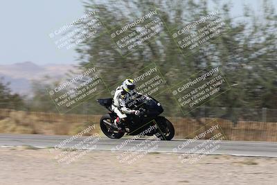 media/Oct-02-2025-Racers Edge (Thu) [[2c91cb6ab3]]/3-B Group/Session 5-Turn 3 Inside Pans (2pm)/